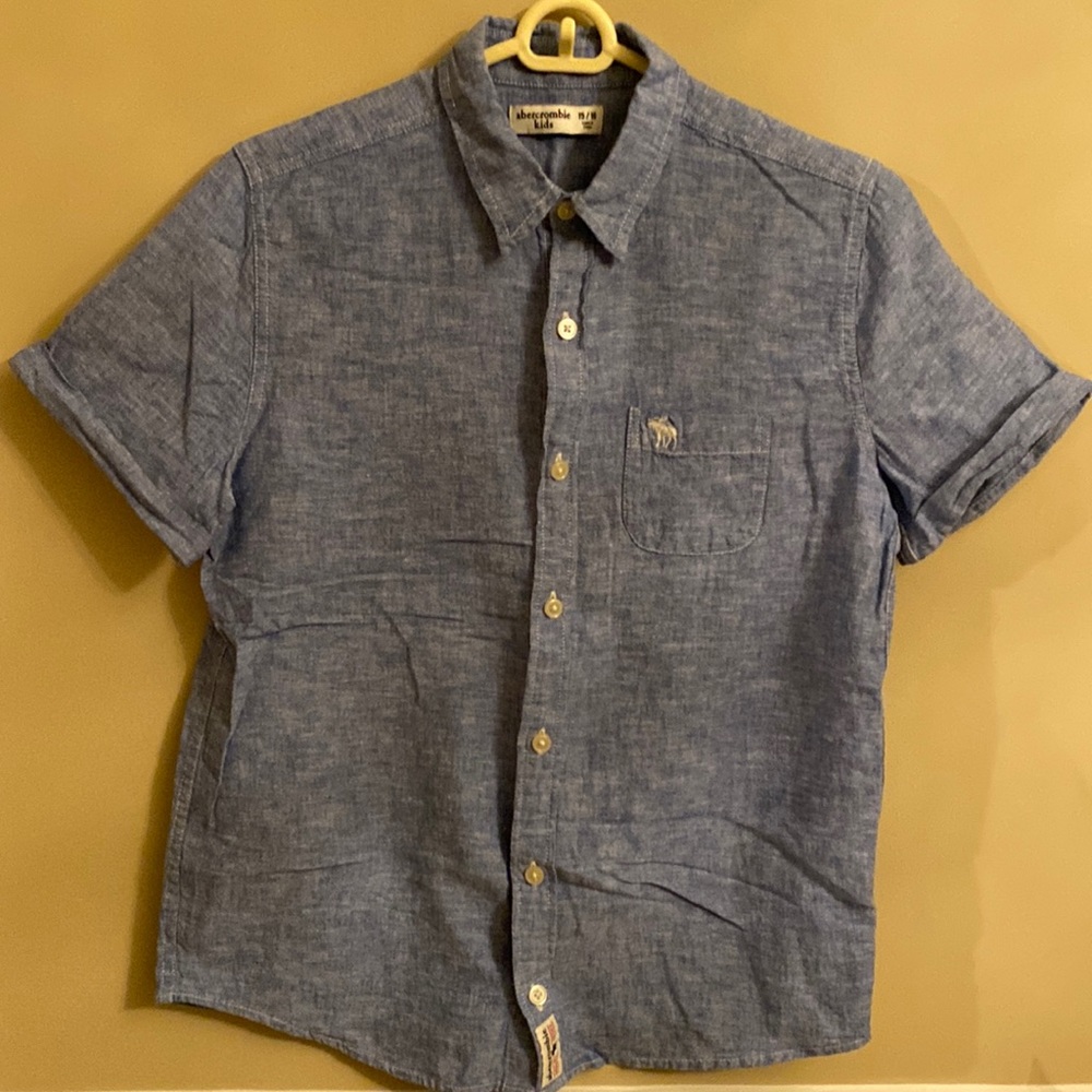 Boys Size 15-16 Light Blue Jean Linen/Cotton Button Up Shirt